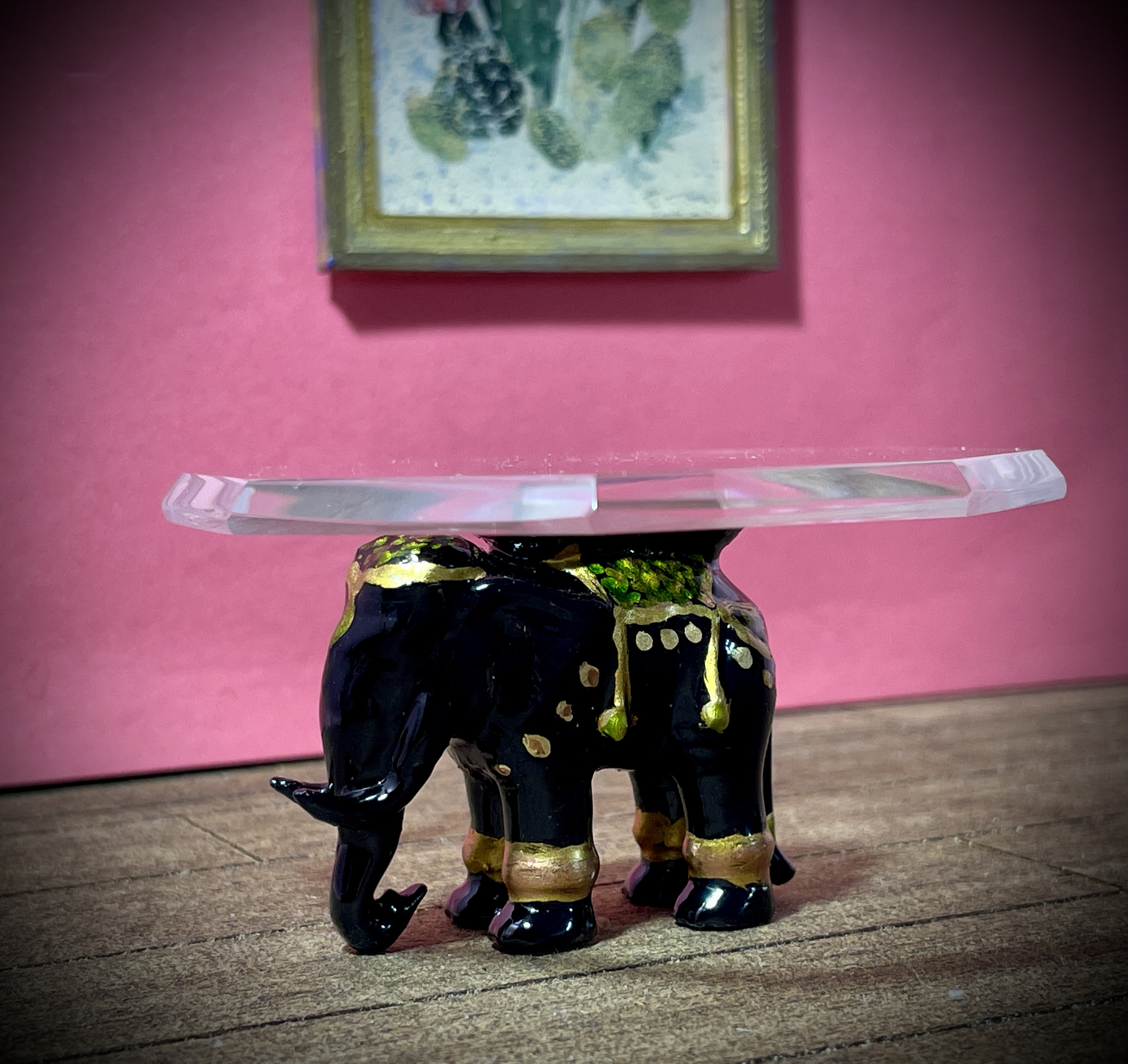 Dolls & Miniatures 112 Dollhouse miniature elephant side table like