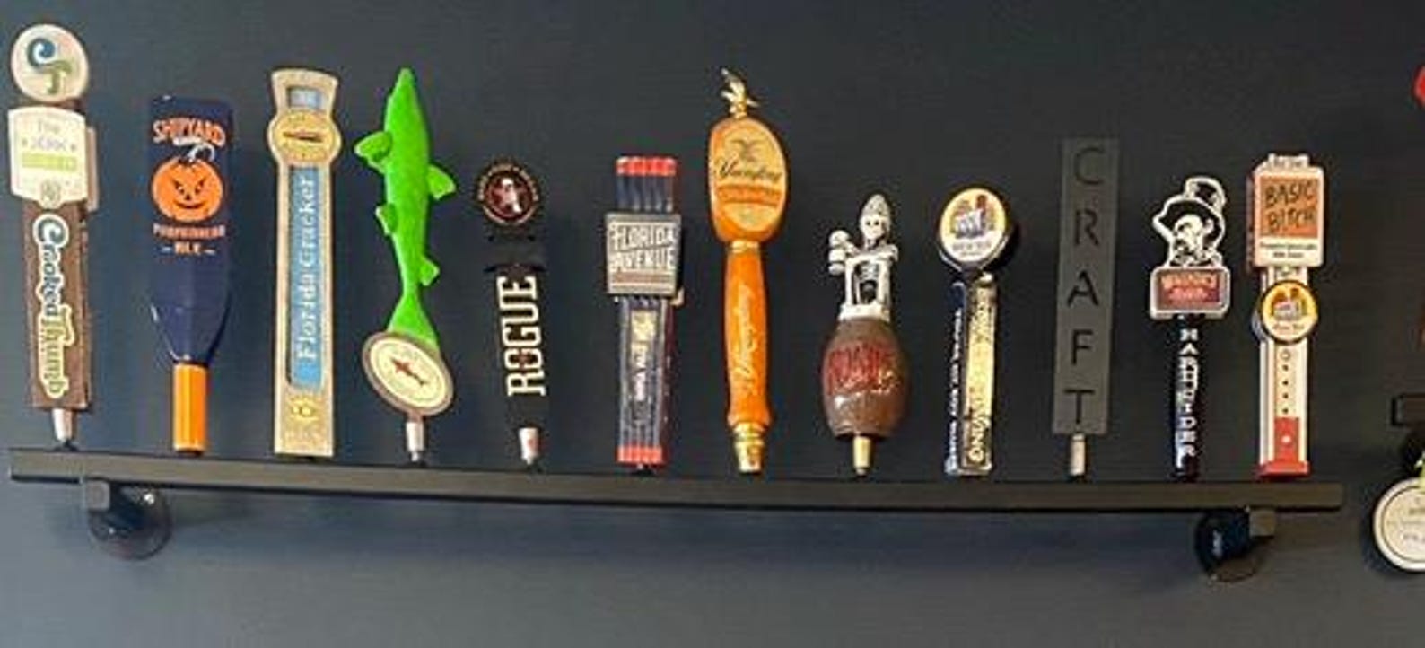 Beer Tap Handle Display Shelf – Wall Mount Metal Tap Rack – Bar Decor ...