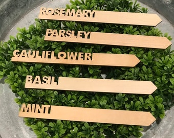 Natural Wood Garden Markers / Plant Tags / Garden Solutions / Herb Markers / Vegetables  / Garden Stakes / Planter Earth / Mothers Day