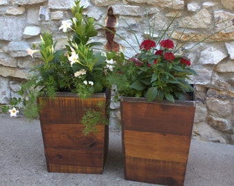 17" Mocha Rustic Planter \ Contemporary Planter \ Modern Decor \ Sleek Planter \ Cabin Decor \ Apartment Decor \ Small Flower Pot