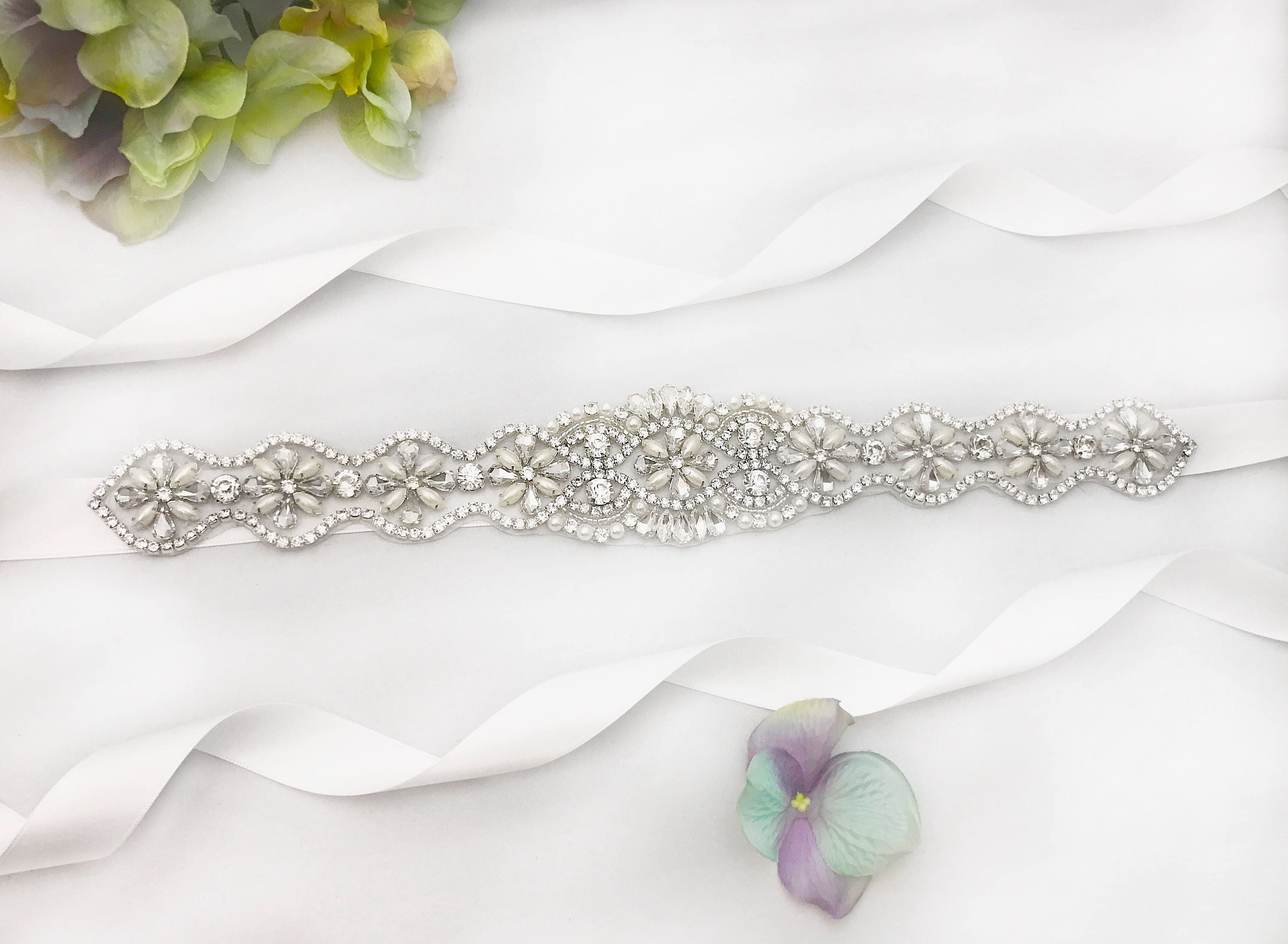 Elegant Bridal Sash: Crystal Rhinestone & Ivory Pearl Wedding Belt