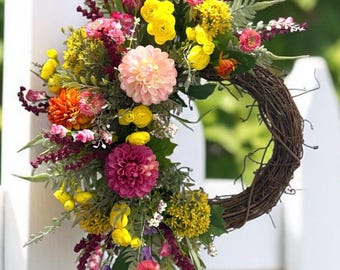 Spring Dahlia Wreath: Peach, Pink & Yellow Wildflowers