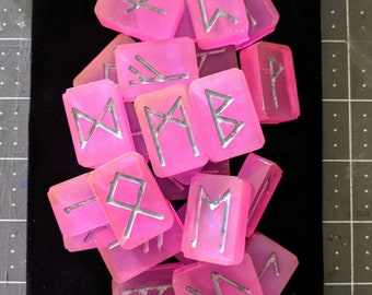 Viking/ Norse Rune set - Pink & silver