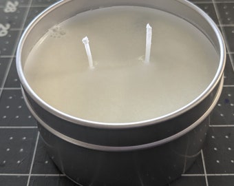 DnD treasure candle, white