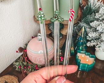 Christmas Can Glass Straw 16oz - 8 inch, Iced Coffee Straw, Reusable Glass Straw, Holly Glass Straw, Candy Cane Straw, Christmas Tree