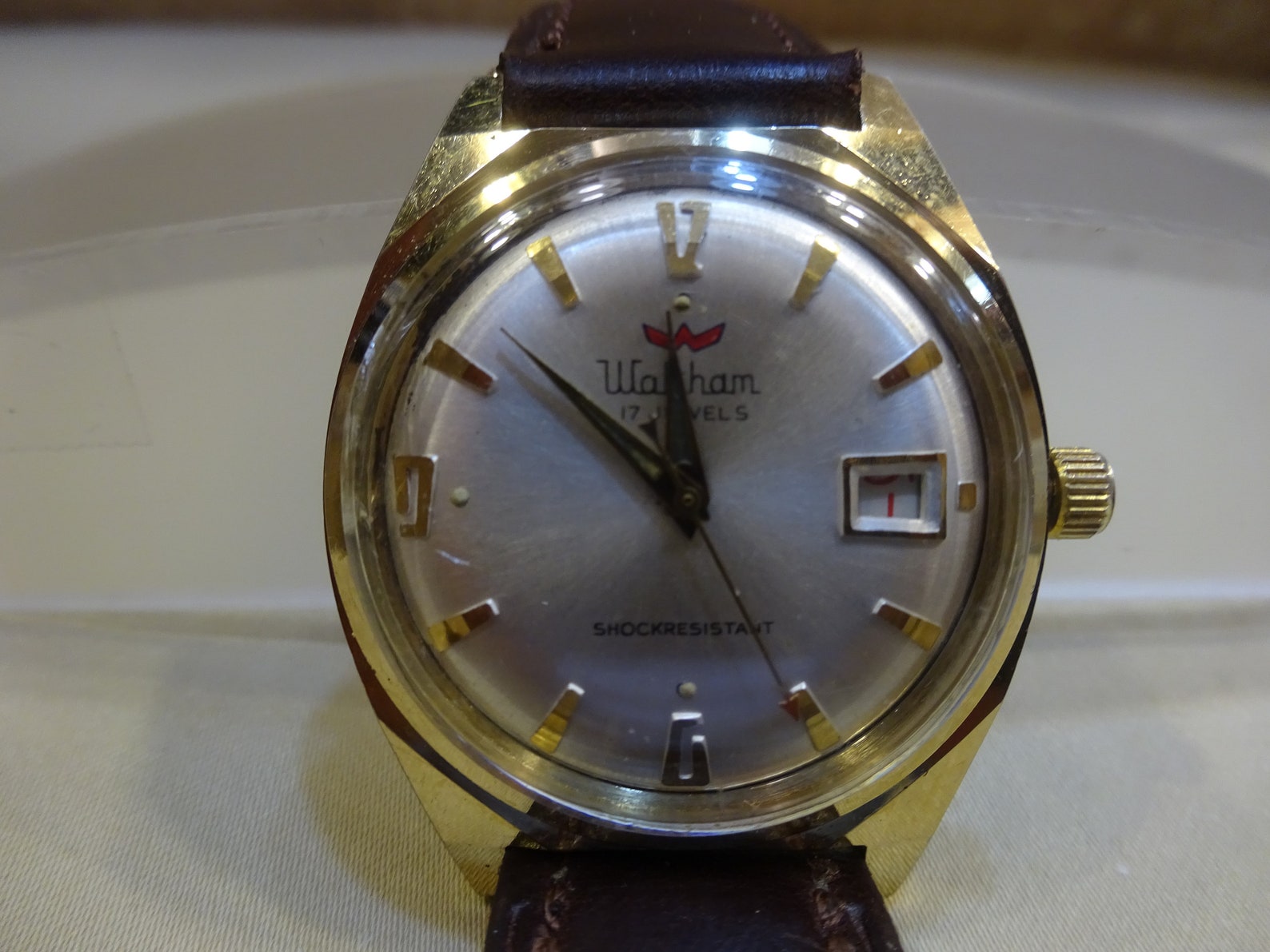 Waltham Watch/ Waltham 17 Jewels Watch/ Shock Resistant Watch/ Vintage