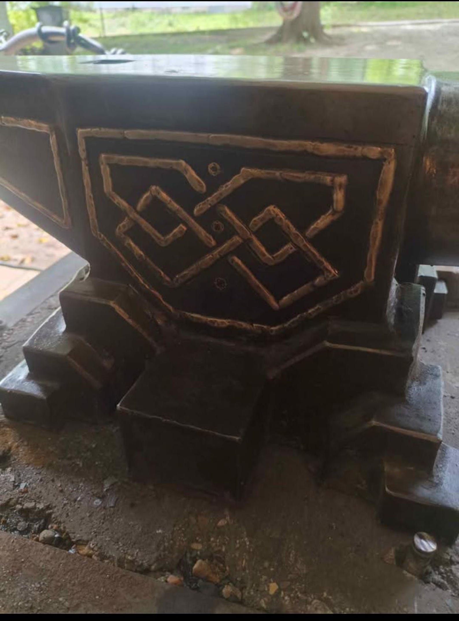 Unique Anvil Custom 160 Lb Anvil With Dwarven Bronze Inlays and Gemstones - One of A ...