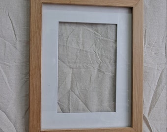 Marco de roble blanco macizo para imágenes de tamaño 8" x 12"