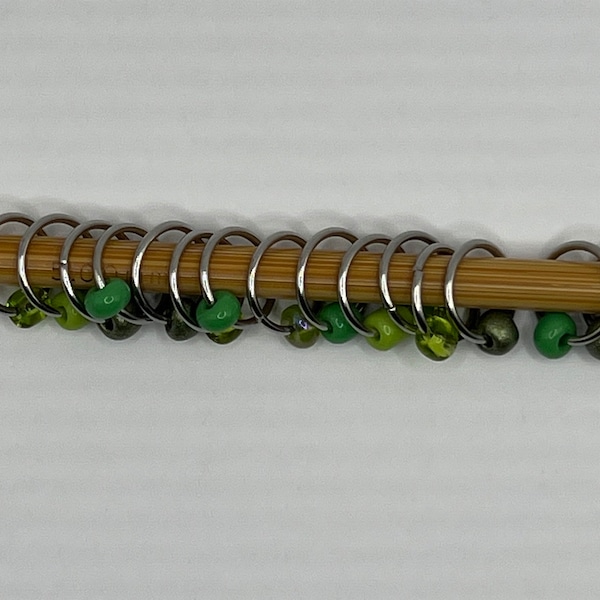 Green Snag-Free Handmade Round O Ring Stitch Markers for Knitting - Choose your quantity!