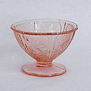 Cherry Blossom Pink Tall Sherbet von Jeanette, Depression Glass