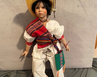 world gallery dolls & collectibles