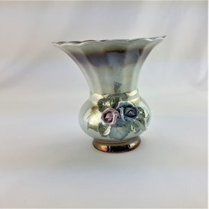 Soviet/Ukrainian Retro/Bud Vase  Lustre porcelain Vintage kitchenware & drinkware ~ 3D Roses