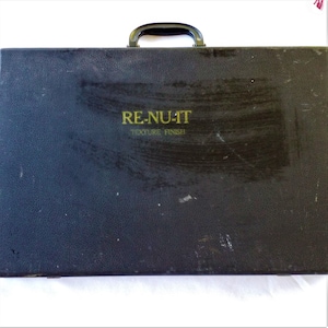 Vintage Salesman Case with Contents  1950s RE - NU - IT Textured Finish Samples