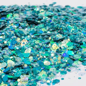 Mercury//Holographic Chunky Mix Glitter//Iridescent Blue Glitter Mix//Solvent Resistant//Tumbler Glitter//Nail Art//Loose Bulk Glitter