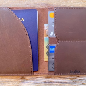 Cartera para pasaporte personalizada de piel de grano completo