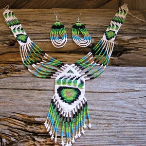 artisan BEAR PAW NECKLACE & earrings set, loom woven glass seed beads, Southwestern Native design.  Strength in the face of adversity.