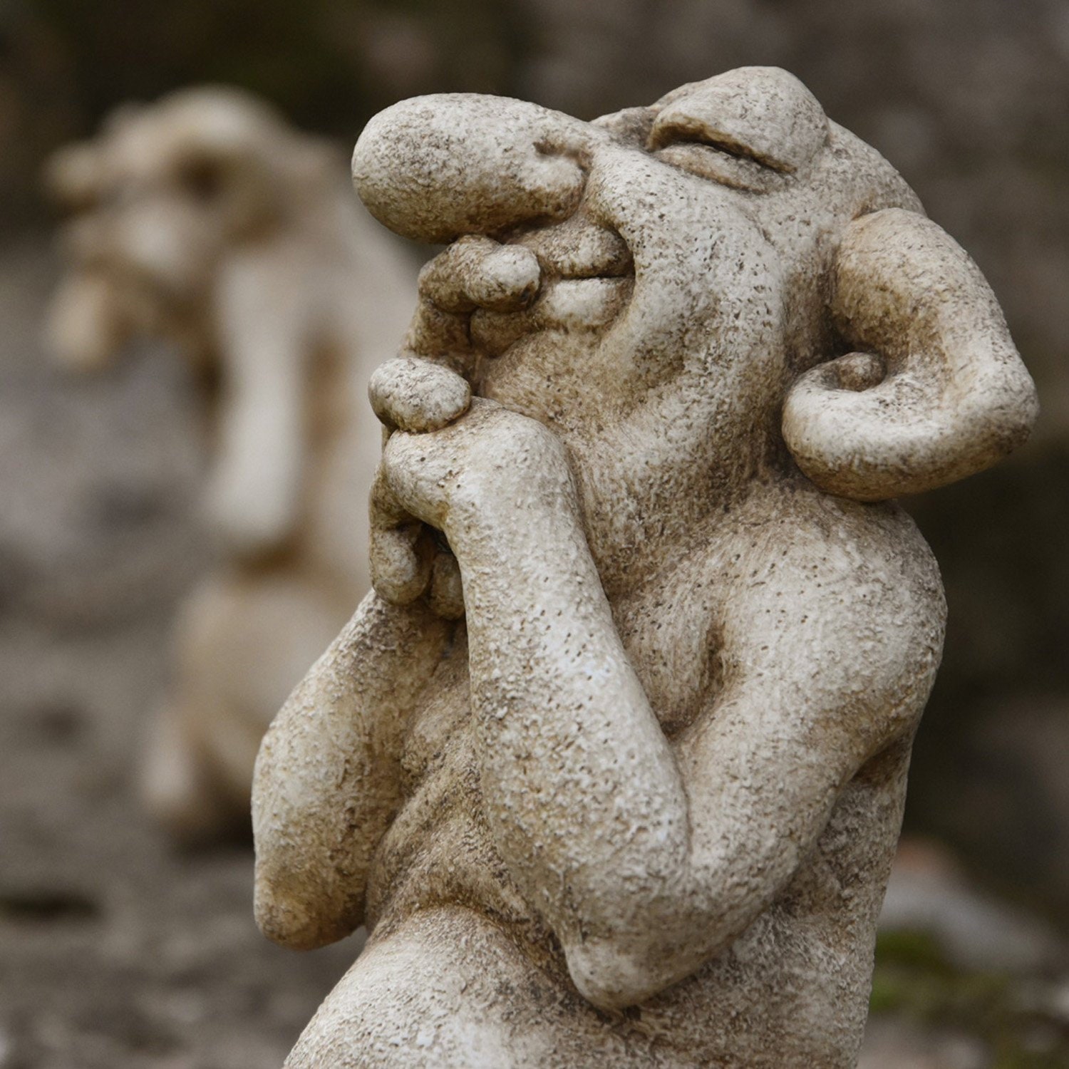 Gargouille Spuk - Statue Gothique Troll Amical, Sculpture en Pierre Moulée Faite à La Main, Décorati