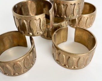 Vintage gold Napkin ring set of 6, place setting table decor