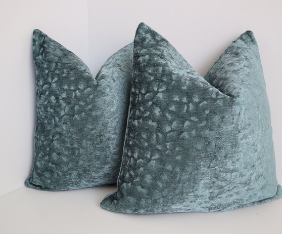 Teal Chenille Pillow Cover, Luxury Decorative Throw Pillow, Teal Chenille Pillow Cover, Luxury Throw Pillow, Textured Aqua Cushion Cover