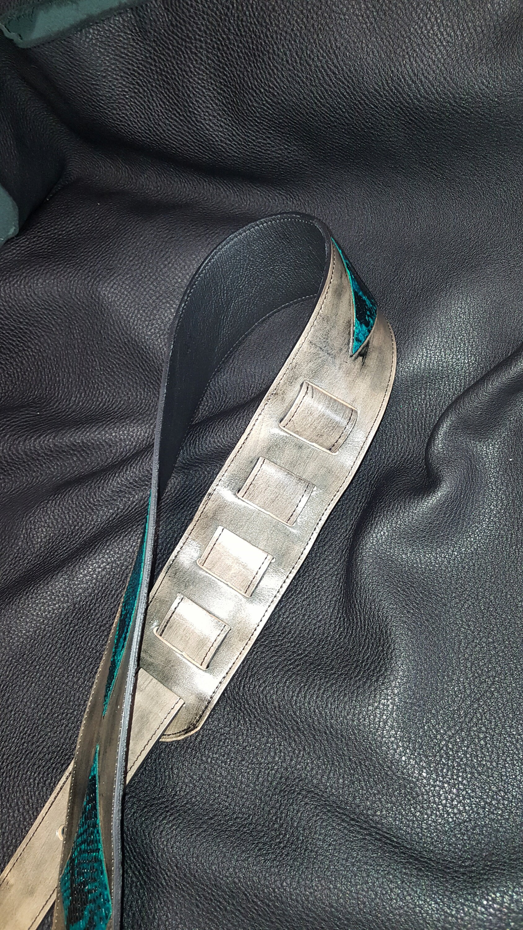 Leather guitar Strap snake skin Patches hand made Etsy.de