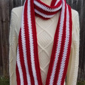 Red/White Crochet Scarf image 3