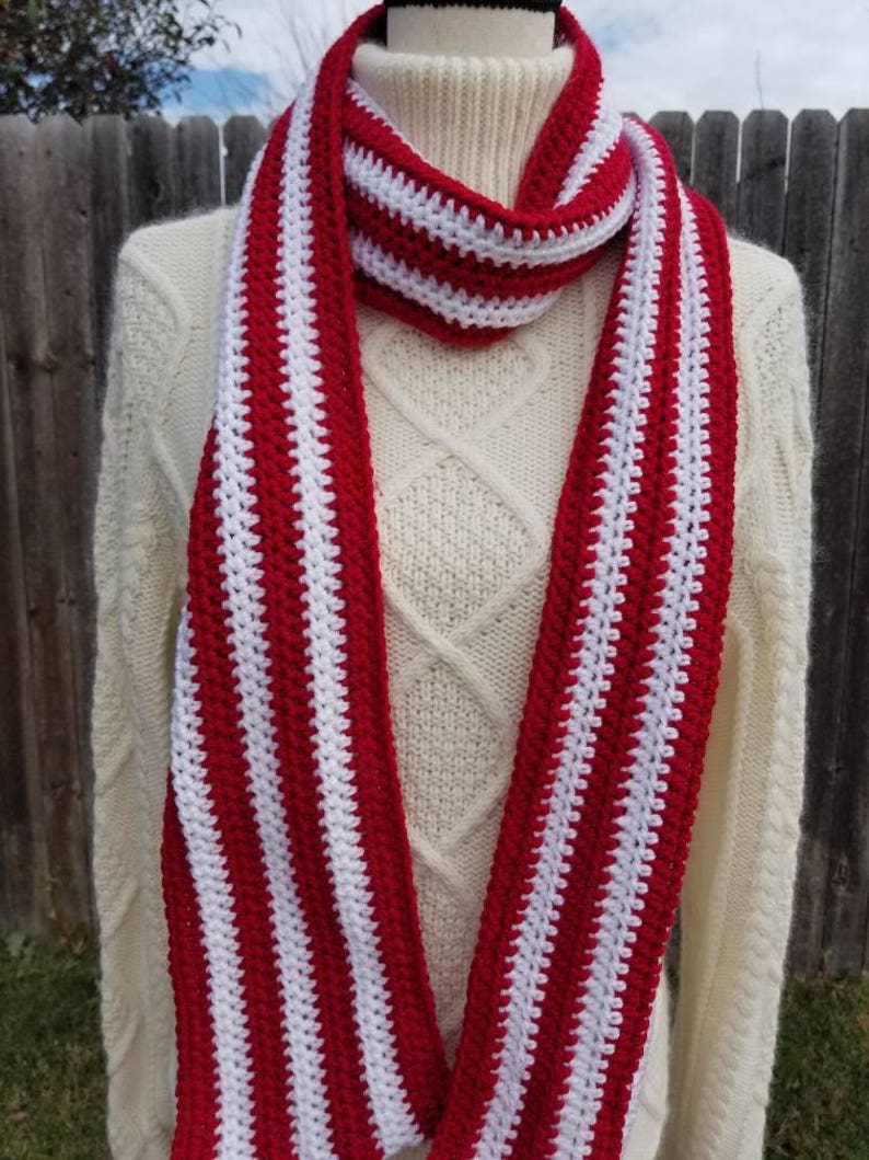 Red/White Crochet Scarf image 3