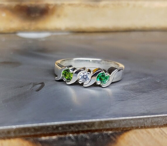 Mothers Day Rings 1 Stone 2024 www.alhudapk