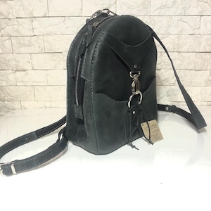 Hand-stitched Leather Backpack Purse, M size, divider/ boho handmade woman city rucksack