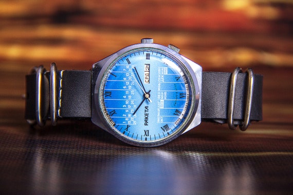 Rocket college watch Vintage mechanical Rare 1980s retro mens wristwatch Collectible working 19jew cal 2628H perpetual calendar Gift for him