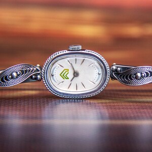Luch watch Vintage Ladies Mechanical watch Original Retro watch Gift for her Good working condition 1990s