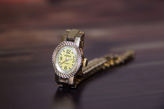 Chaika watch Ladies watch Mechanical watch Soviet… - image 2