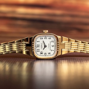 Chaika watch Vintage Ladies Mechanical watch Original Retro watch Gift for her Good working condition 1980-90s
