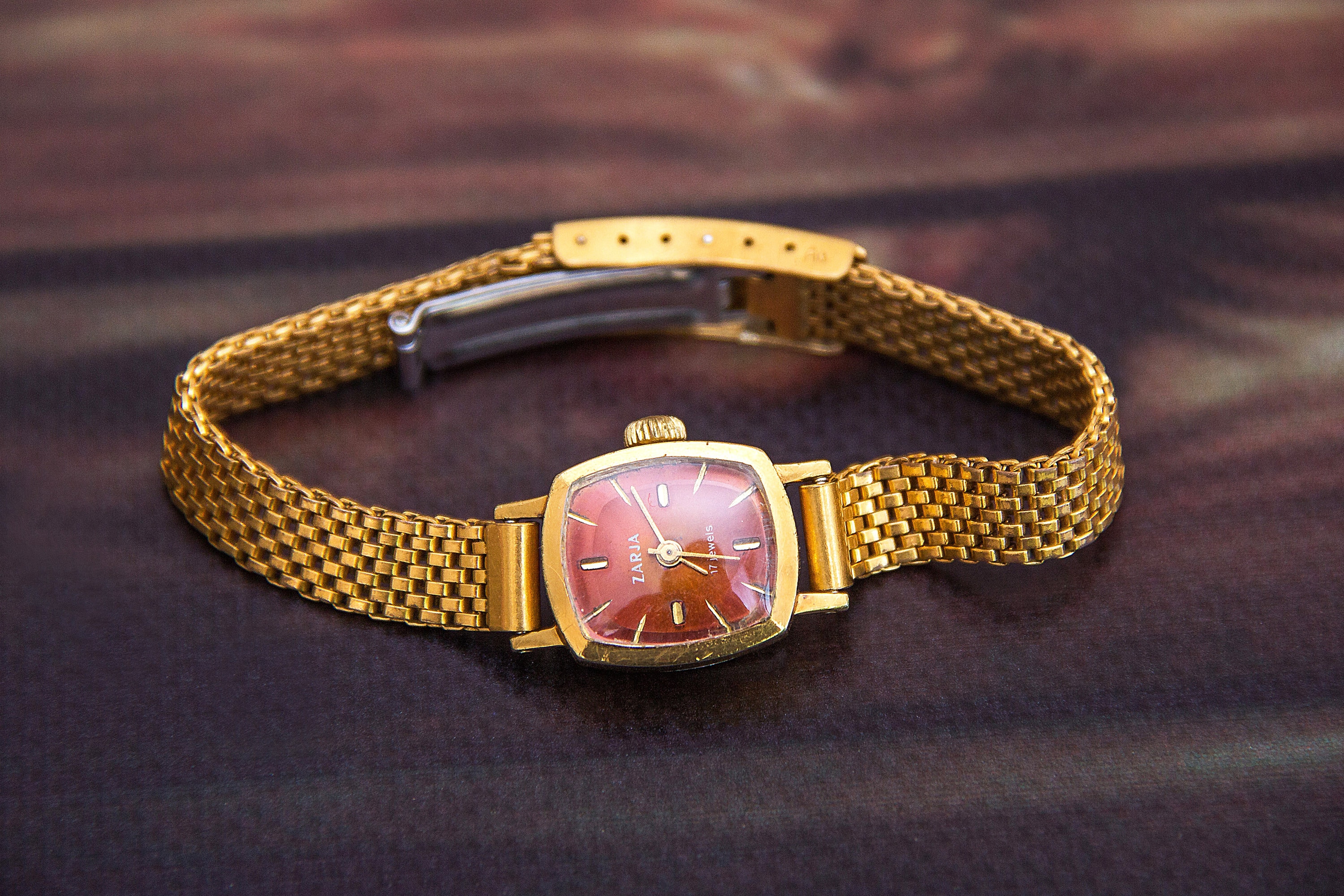 Zarja Watch Womans Watch Soviet Watch Mechanical Watch USSR Ladies
