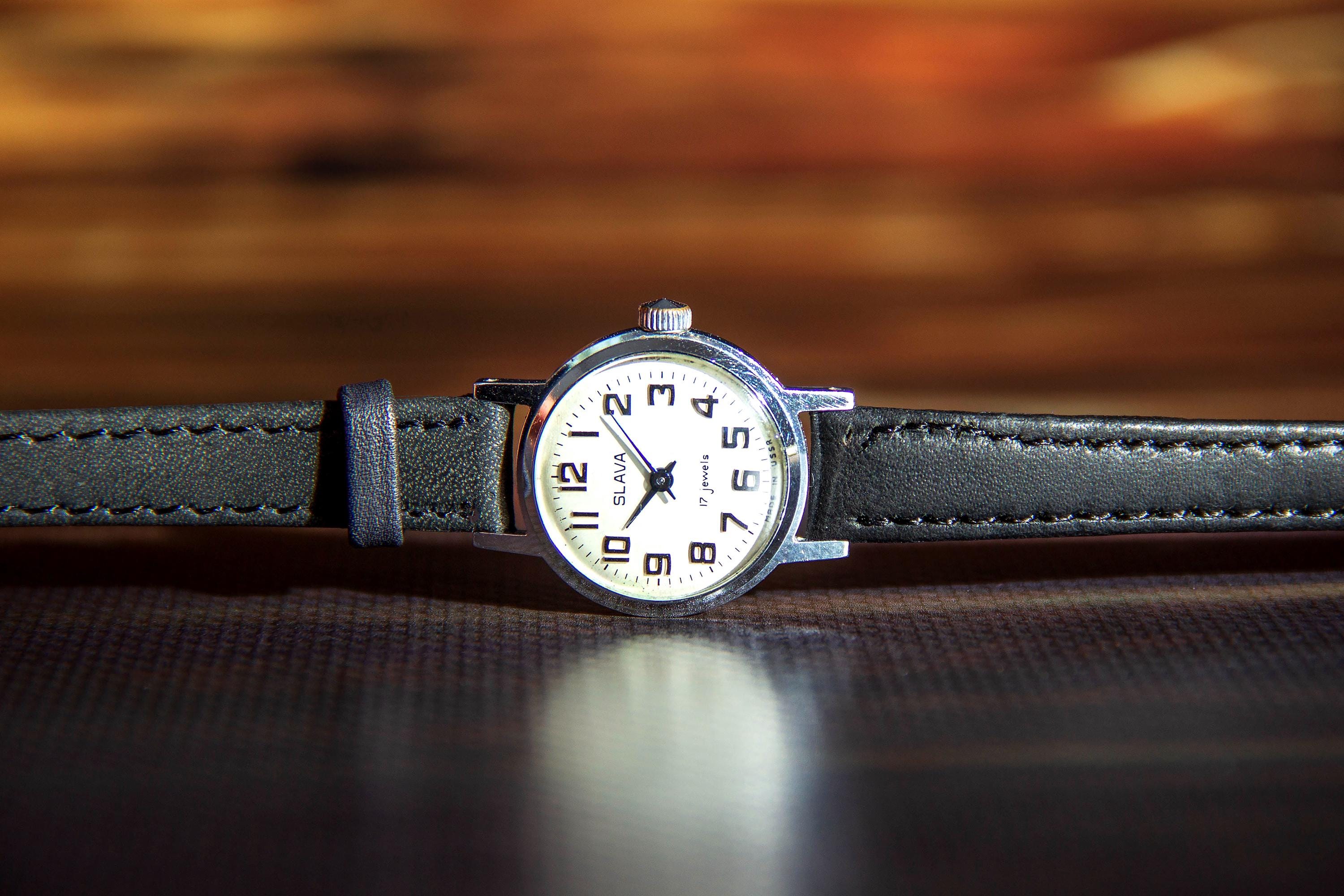 Slava Uhr Vintage Damen Mechanische Uhr Original Retro Uhr