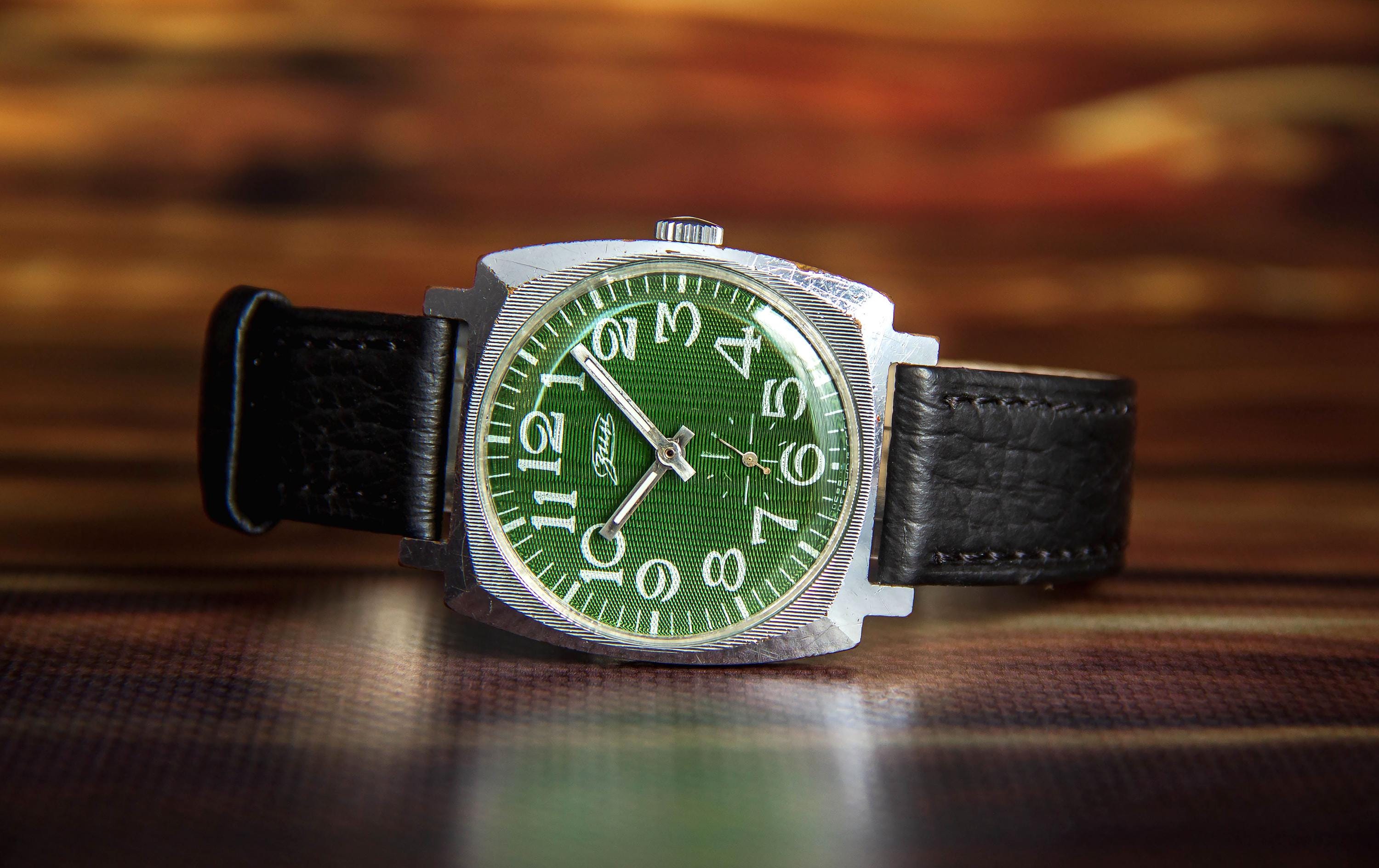 The Vintege Watch Victory Watch Vintage Mechanical Rare 1970s Retro Mens Watch