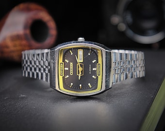 Citizen watch Japan watch Vintage watch Automatic watch Mechanical watch Original watch Rare watch Mens wristwatch Retro wristwatch