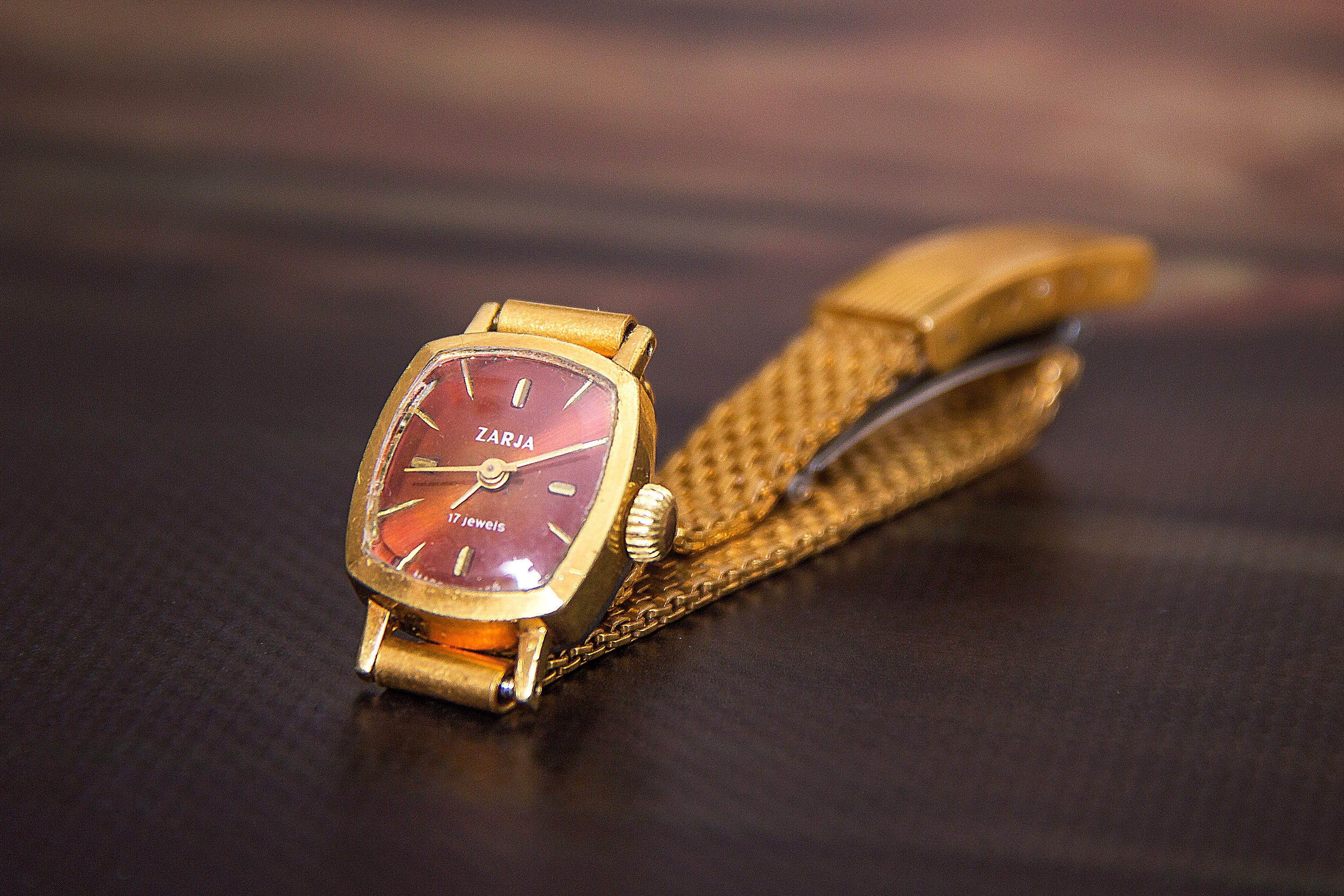 Zarja Watch Womans Watch Soviet Watch Mechanical Watch USSR Ladies