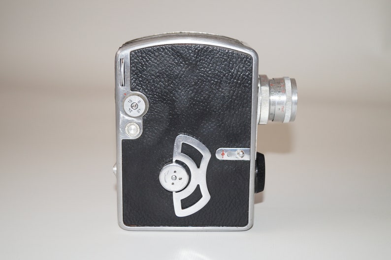 German movie camera Pentaka 8 Collectible camera Pentaka 8 camera Old movie camera Made in Germany Vintage movie camera Old camera image 5