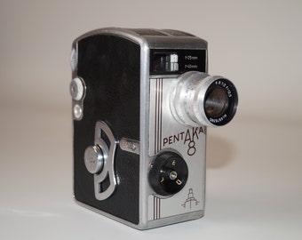 German movie camera Pentaka - 8 Collectible camera Pentaka 8 camera Old movie camera Made in Germany Vintage movie camera Old camera