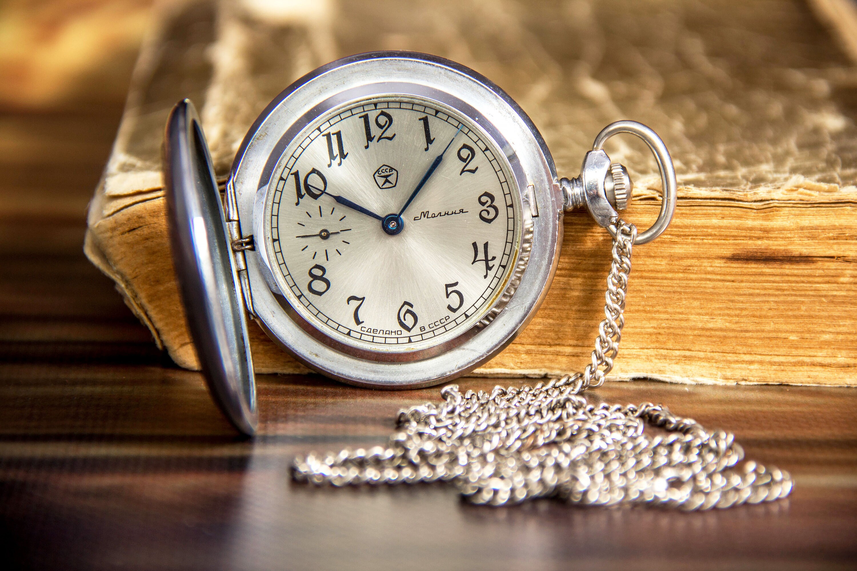モルニヤ ウォッチ ソビエト製機械式ハンティング 懐中時計 彼への