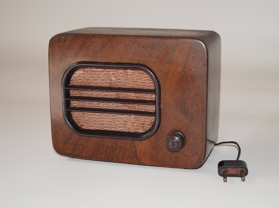 Retro wood radio Collectibles radio Soviet radio speaker Art deco decor. Soviet radio Passive speaker case