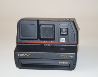 Polaroid 600 Impulse Portrait : Refurbished / Grau - Foto Köberl
