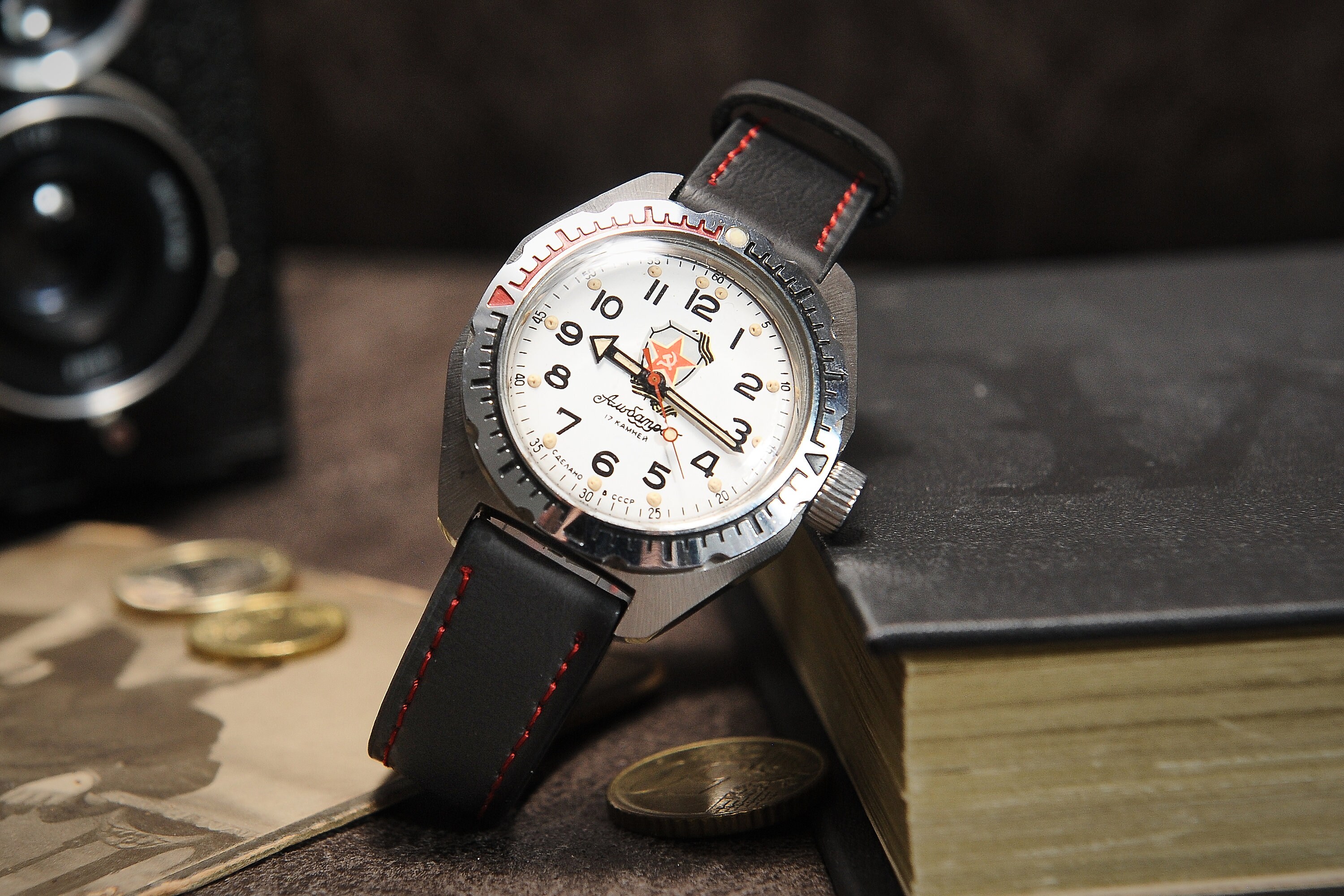 Vintage Mechanical Rare 80s Retro Mens Watch Collectible Original
