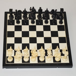 Chess with defects Plastic chess Soviet chess USSR chess Retro game Soviet chess set Plastic game Board game Collectible chess Vintage chess image 7