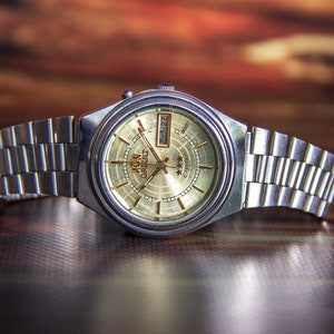 Orient watch Japan watch Automatic watch Mechanical watch Vintage watch Original watch Rare watch Mens wristwatch Old watch Working watch