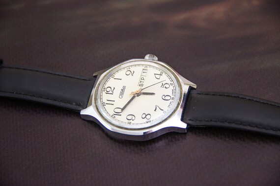 Slava watch Mechanical watch Soviet watch Retro w… - image 2