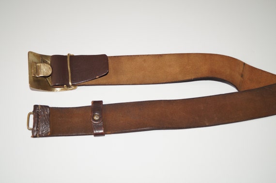 Ceinture de soldat Ceinture militaire Ancienne ceinture Ceinture de l armee en cuir Ceinture sovietique Ceinture urss Ceintures sovietiques Ceintures Ceinture de l armee sovietique Ceinture vintage Fa...