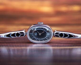 Reloj Luch Reloj mecánico vintage para mujer Reloj retro original Regalo para ella Buen estado de funcionamiento Años 80