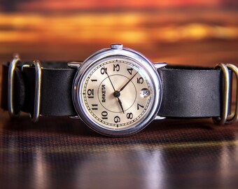 ラケタ（ロケット）ソ連製腕時計 手巻、２４時間表示 ラケタ時計 機械式時計 新品時計 ソビエト時計 オリジナル時計