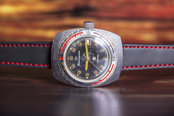 Vintage Mechanical Rare 70s Retro Mens Watch Collectible Original